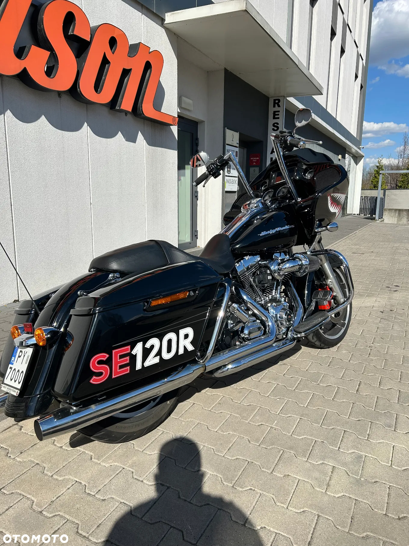 Harley-Davidson Touring Road Glide - 2