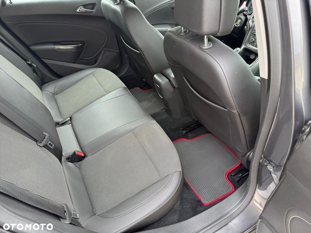Opel Astra 2.0 CDTI DPF Cosmo - 19