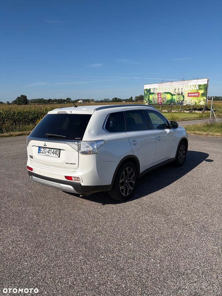 Mitsubishi Outlander 2014 photo 5
