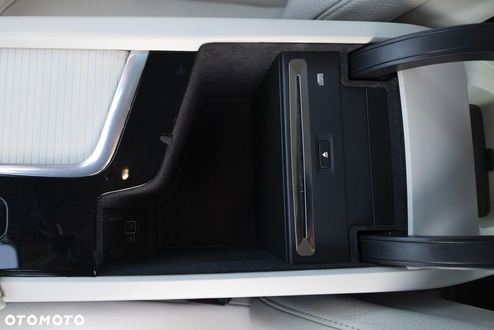 Volvo S90 T4 Momentum Pro - 16