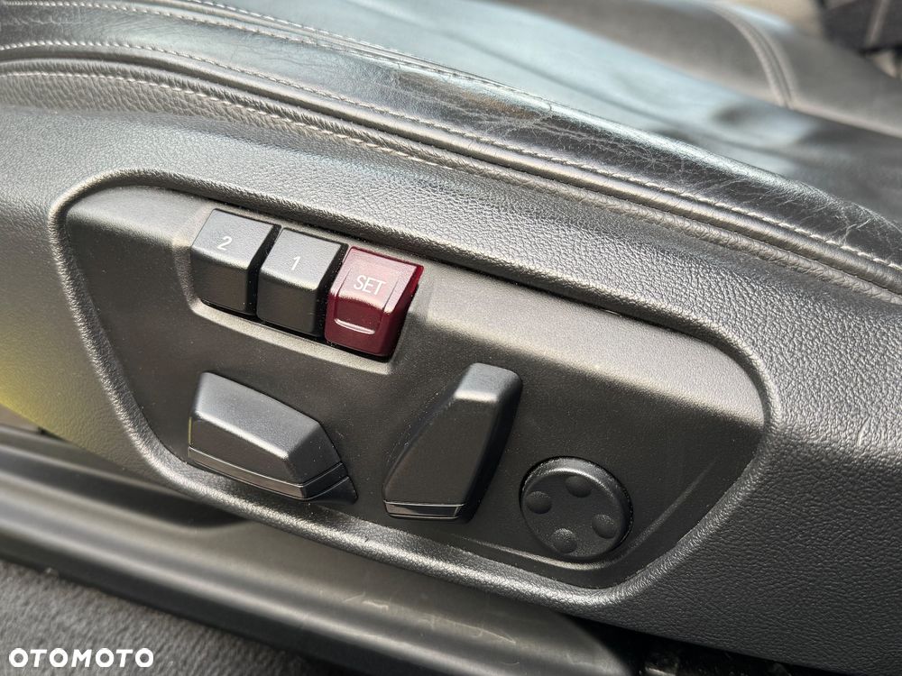 BMW X1 xDrive25i xLine - 26