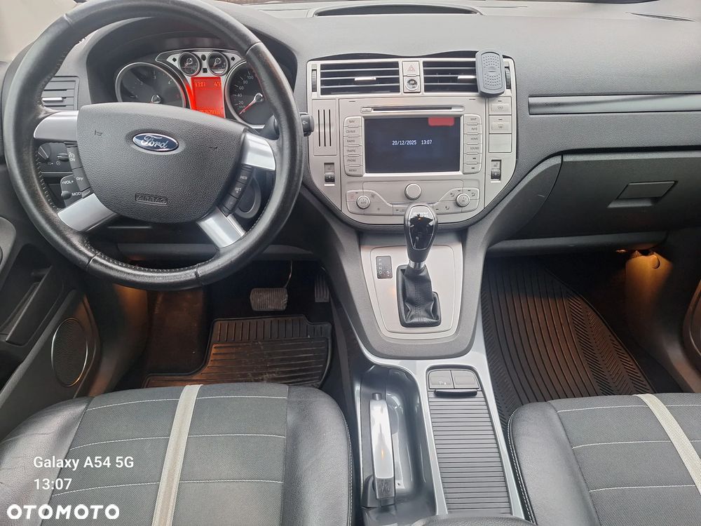 Ford Kuga 2.0 TDCi 4x4 Individual - 10