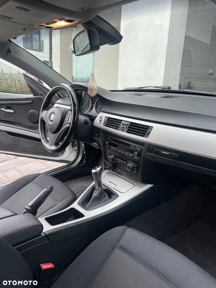 BMW Seria 3 320d - 13