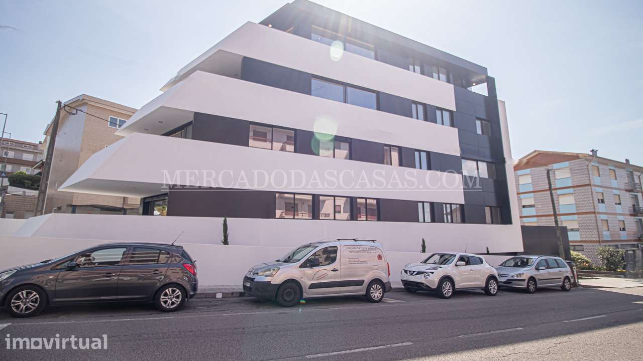 Apartamento T1 C/arrumo, varanda,2 lugares garagem - Grande imagem: 5/13