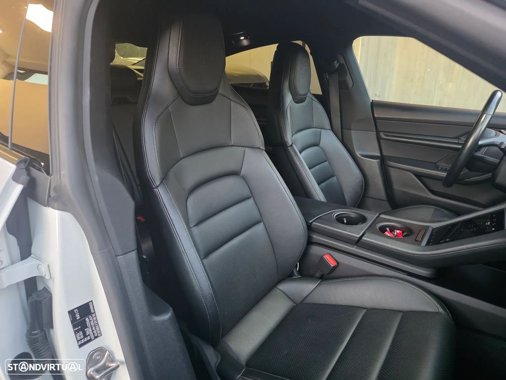 Porsche Taycan Bateria Performance Plus - 15