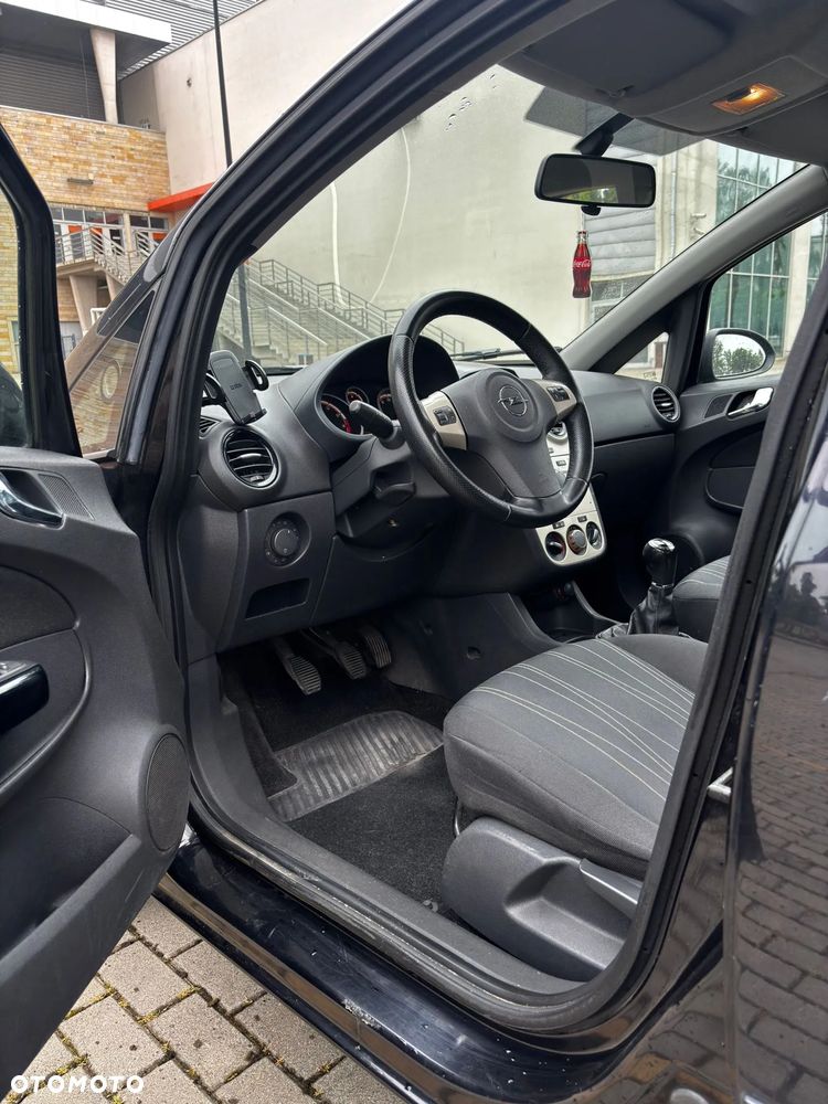 Opel Corsa 1.2 16V - 8