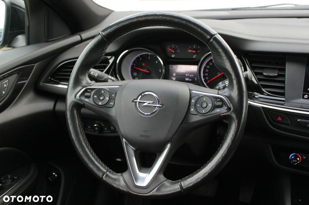 Opel Insignia 2.0 CDTI Elegance S&S - 24