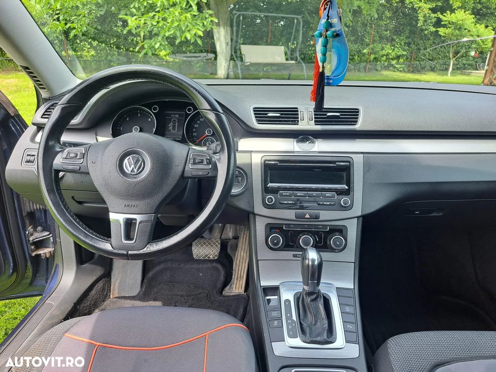 Volkswagen Passat 2.0 TDI Blue TDI DSG Highline - 13
