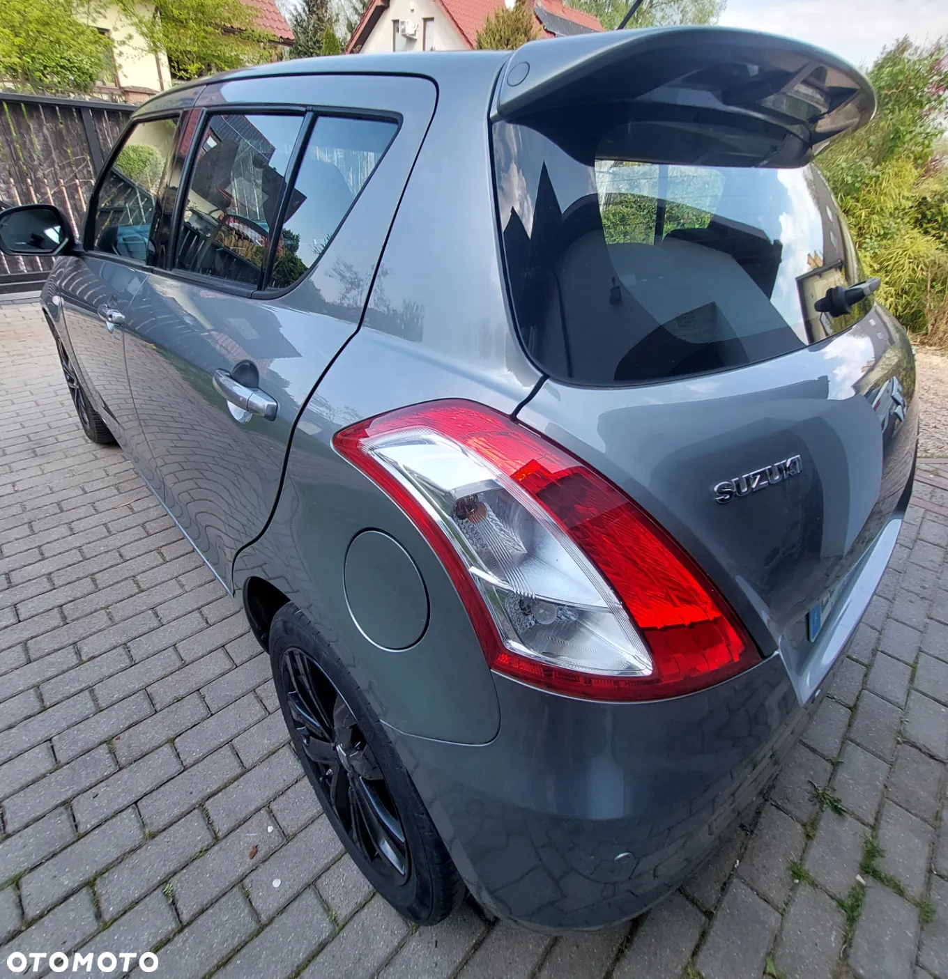 Suzuki Swift 1.2 Premium - 12