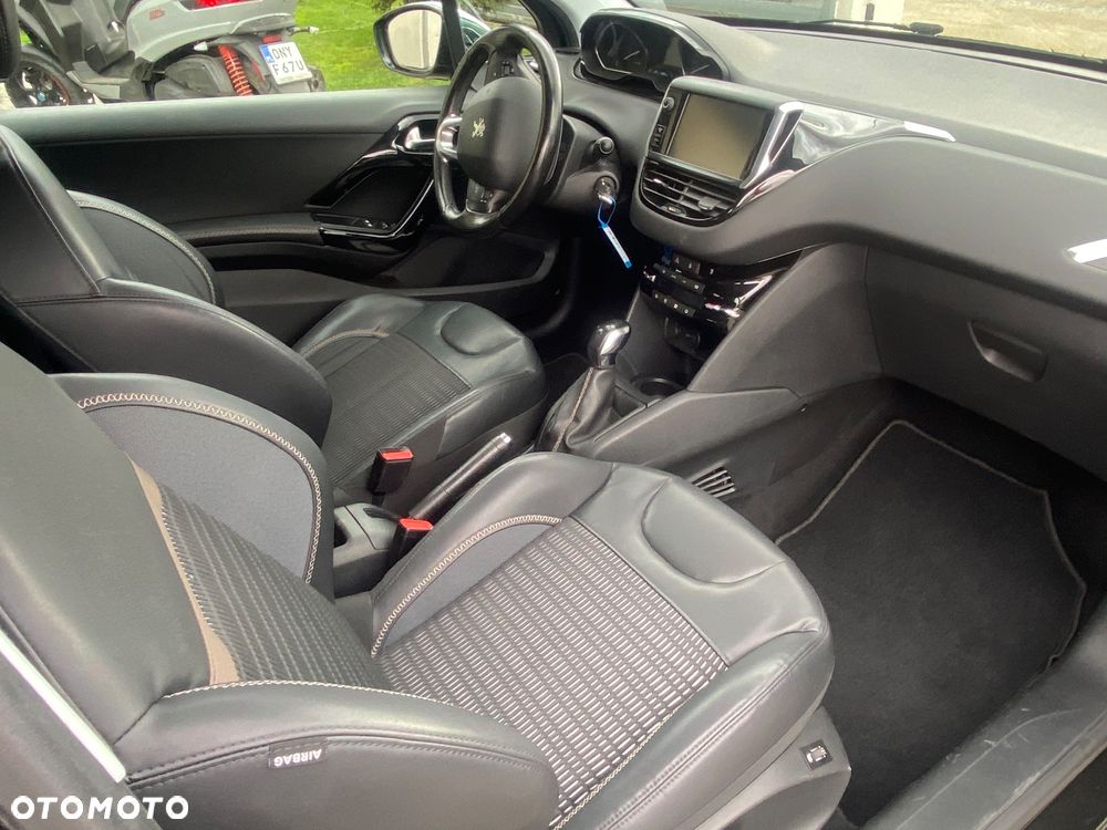 Peugeot 208 1.6 VTi Allure - 10