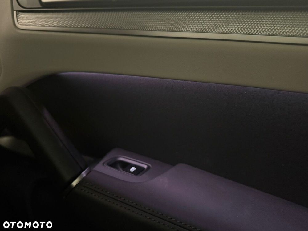 Porsche Cayenne - 39