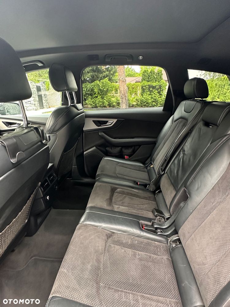 Audi Q7 - 10