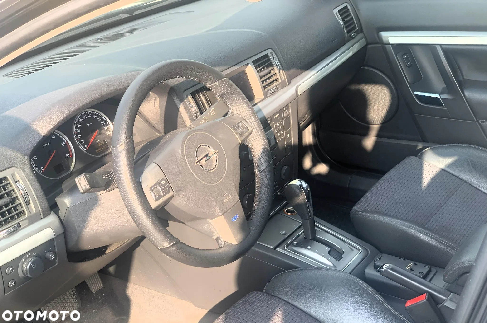 Opel Vectra 1.9 CDTI DPF Automatik Sport/GTS - 3