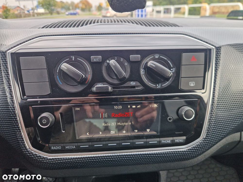 Volkswagen up! - 18