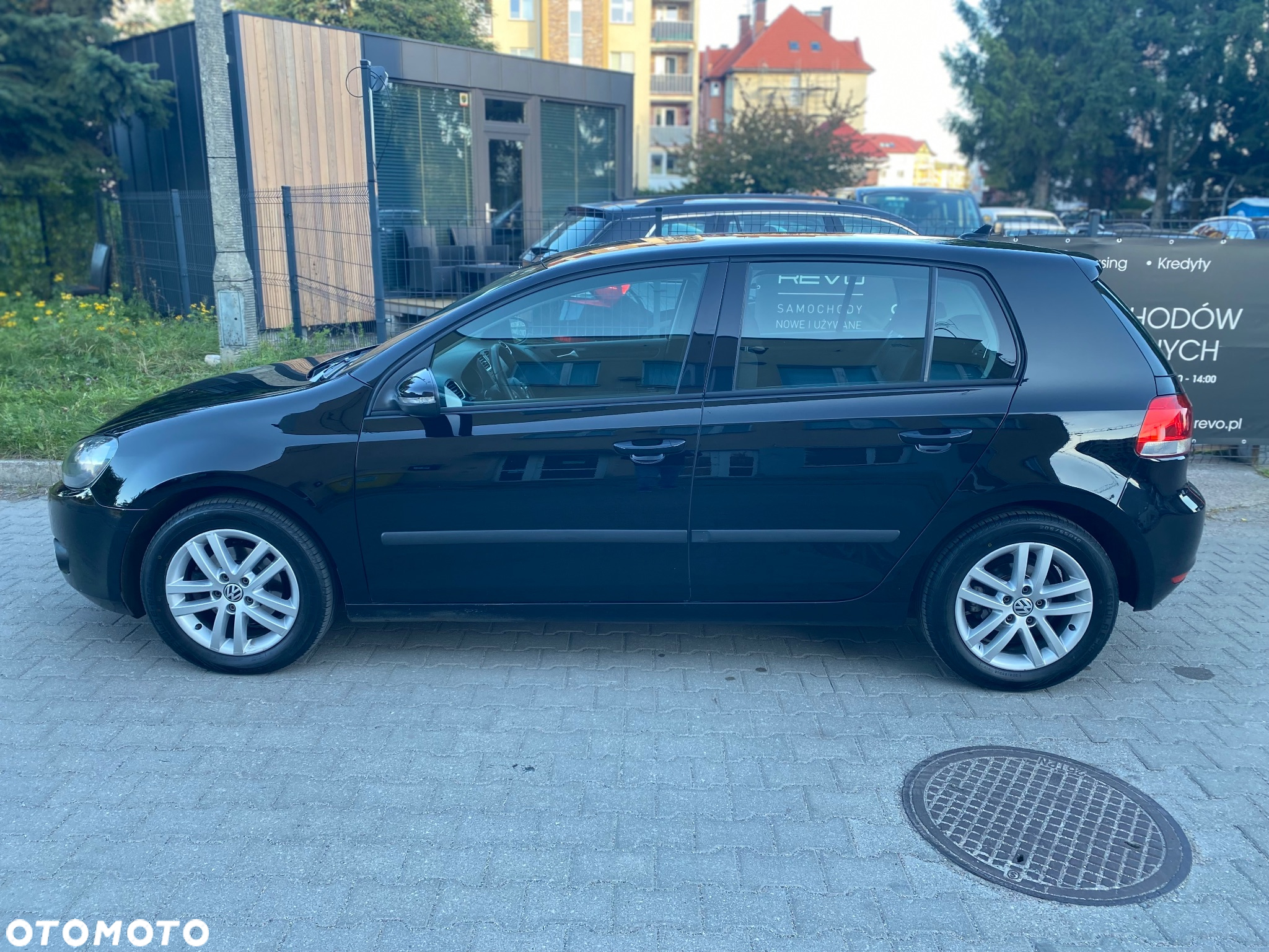 Volkswagen Golf 1.6 TDI DPF BlueMotion Technology Comfortline - 8