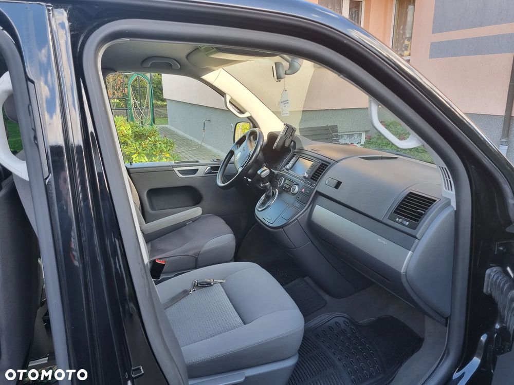 Volkswagen Multivan - 4