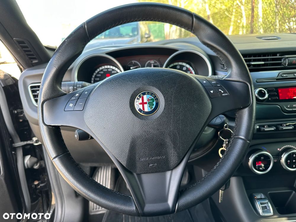 Alfa Romeo Giulietta - 14