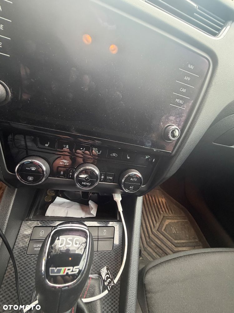 Skoda Octavia 2.0 TDI SCR 4x4 L&K DSG - 6