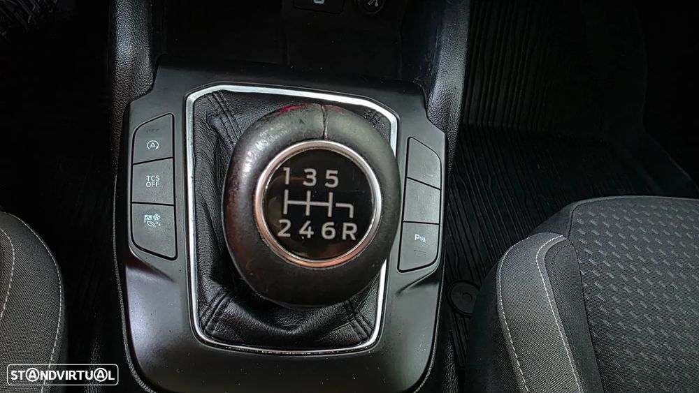 Ford Focus 1.0 EcoBoost Hybrid TITANIUM DESIGN - 39
