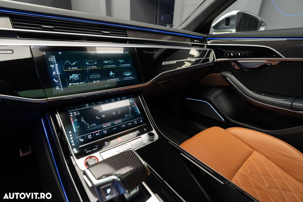 Audi S8 - 23