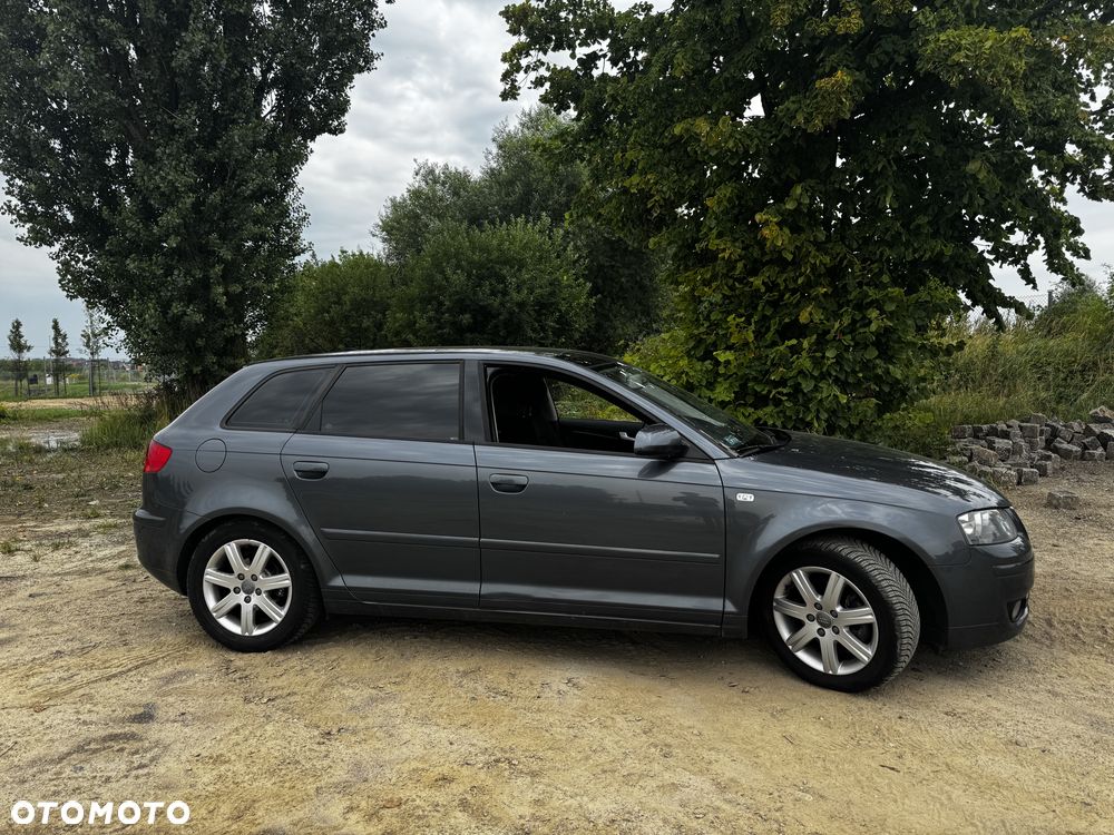 Audi A3 Sportback 2.0 FSI Ambiente Tiptr - 6