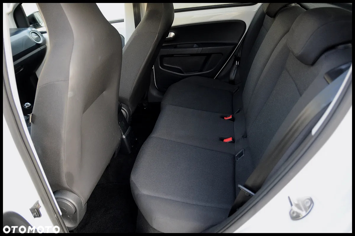 Volkswagen up! - 22