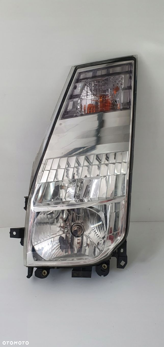 NISSAN CABSTAR RENAULT MAXITY LAMPA LEWY PRZÓD 90050405 - 1