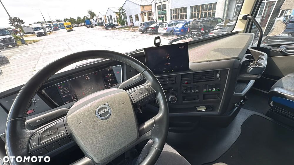 Volvo - 9
