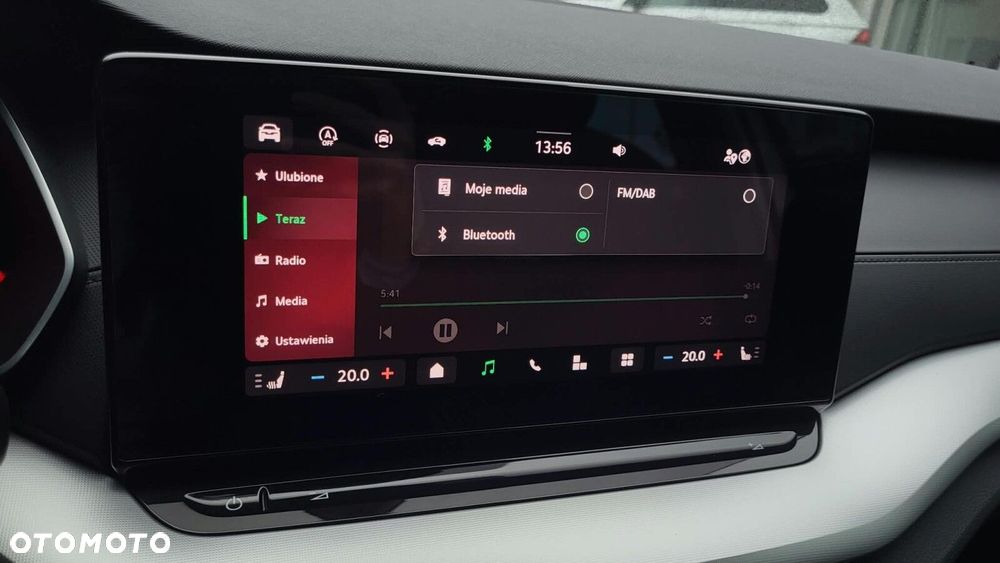 Skoda Octavia 1.5 TSI mHEV Selection DSG - 32