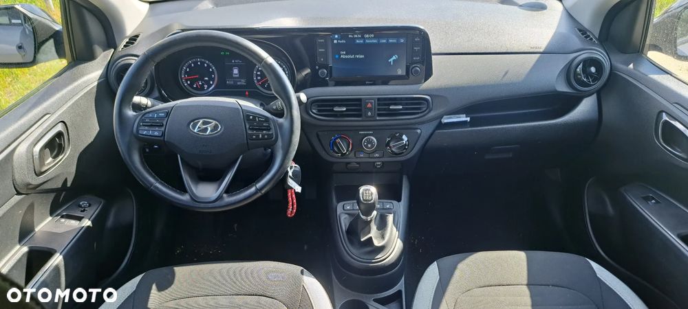 Hyundai i10 - 12
