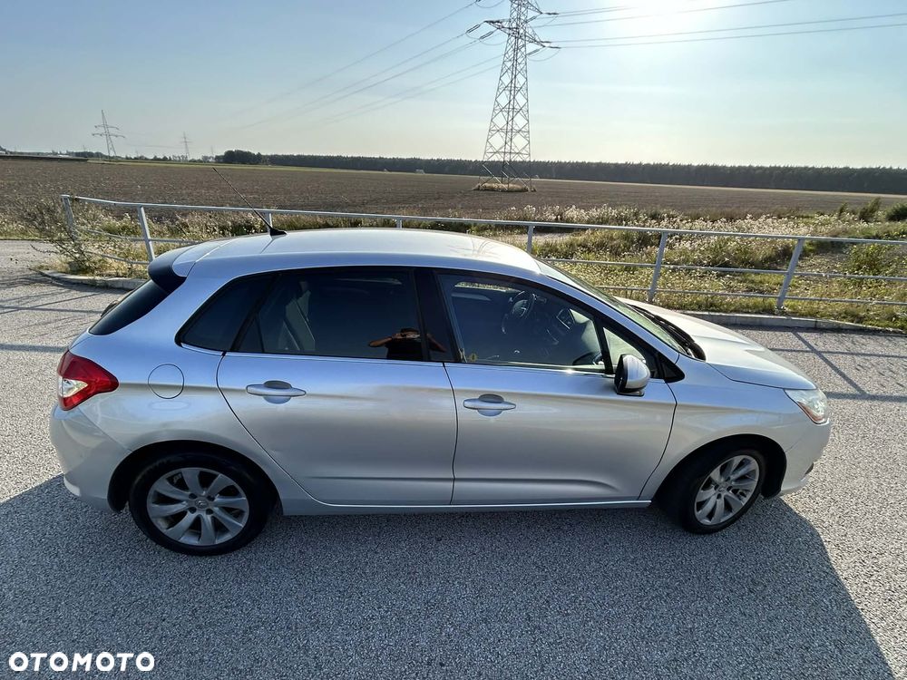 Citroën C4 VTi 120 Attraction - 8
