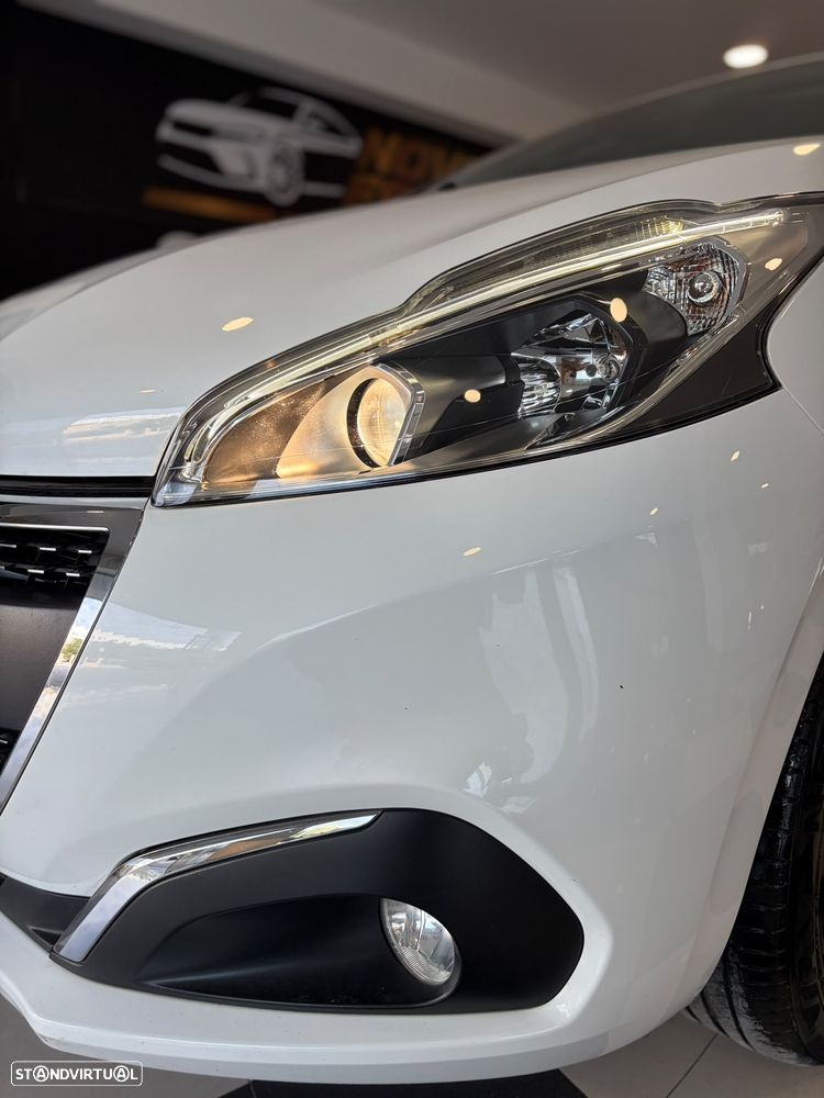 Peugeot 208 1.6 BlueHDi Allure - 9