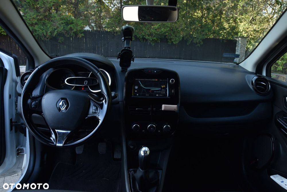 Renault Clio - 21