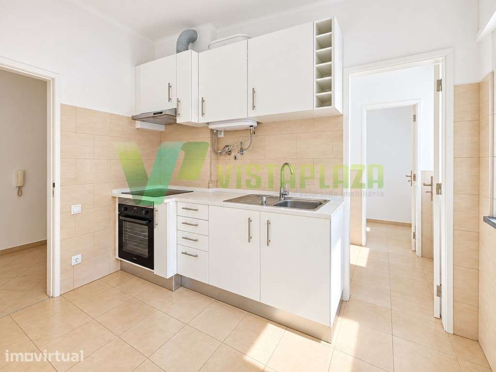 Apartamento completamente remodelado em Portimão - Grande imagem: 4/18