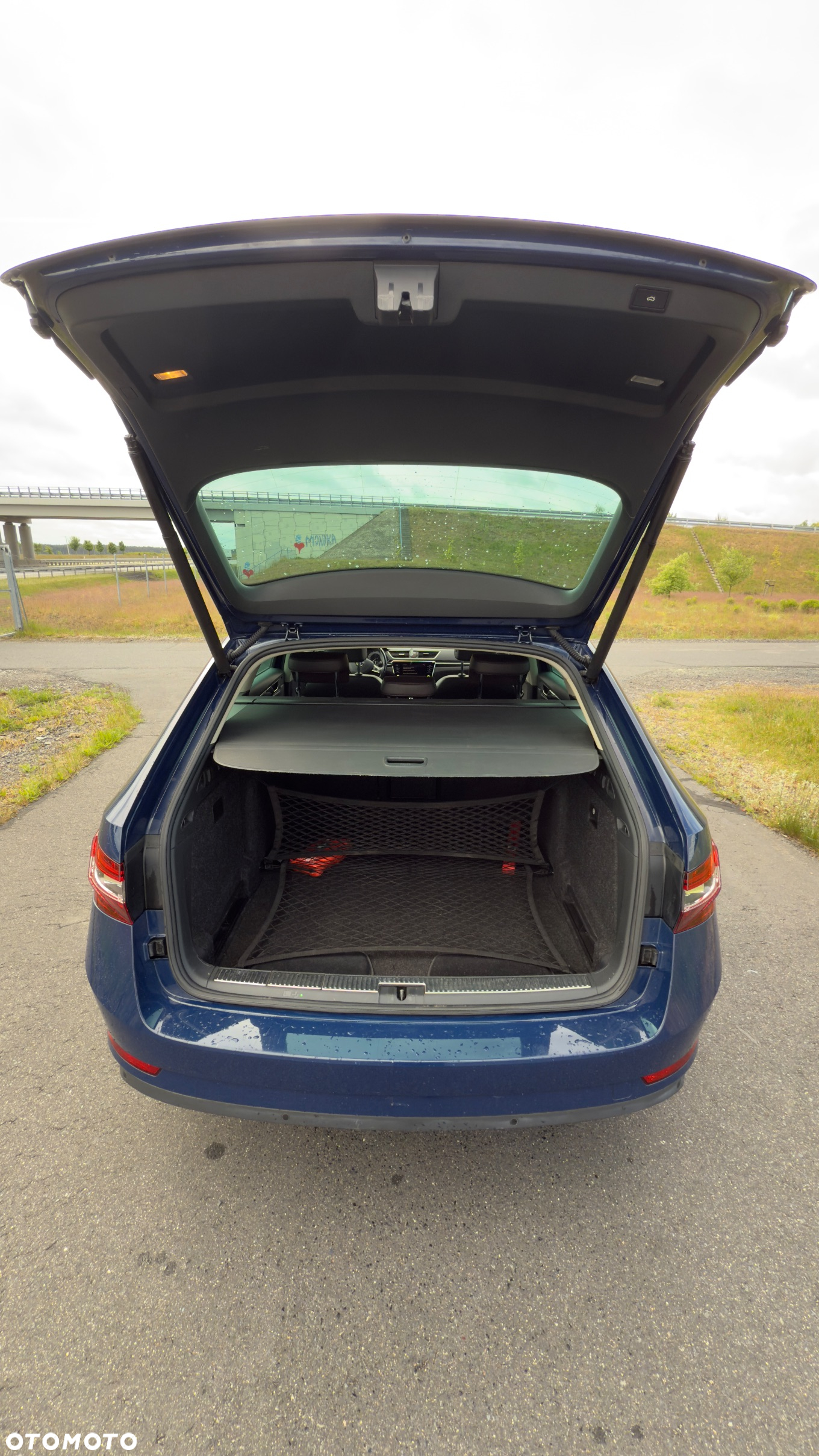 Skoda Superb 2.0 TDI L&K DSG - 10