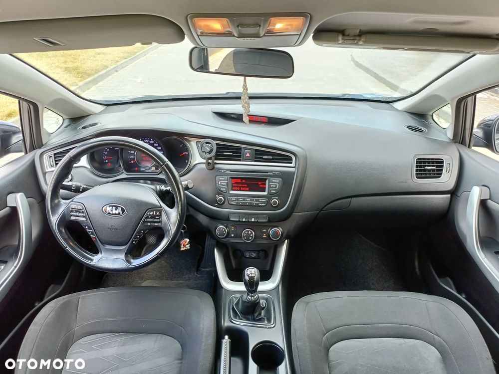 Kia Ceed 1.6 CRDi 115 ISG Vision - 19