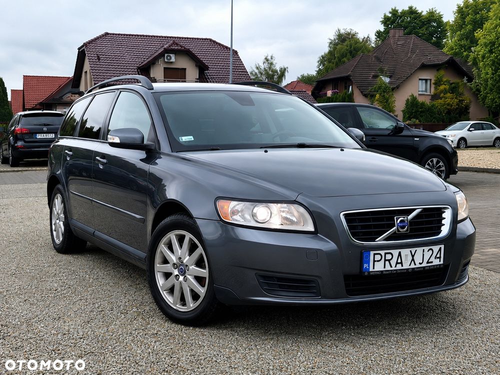 Volvo V50 - 1