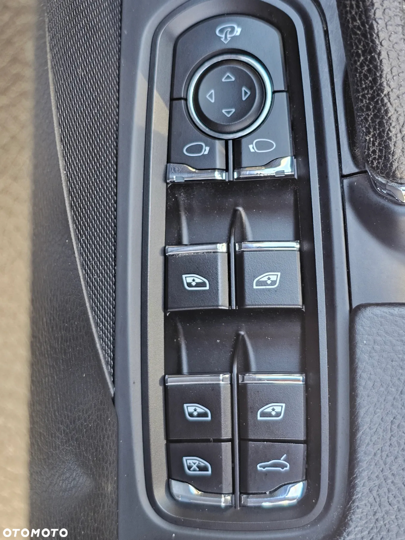 Porsche Cayenne Diesel Platinum Edition - 26