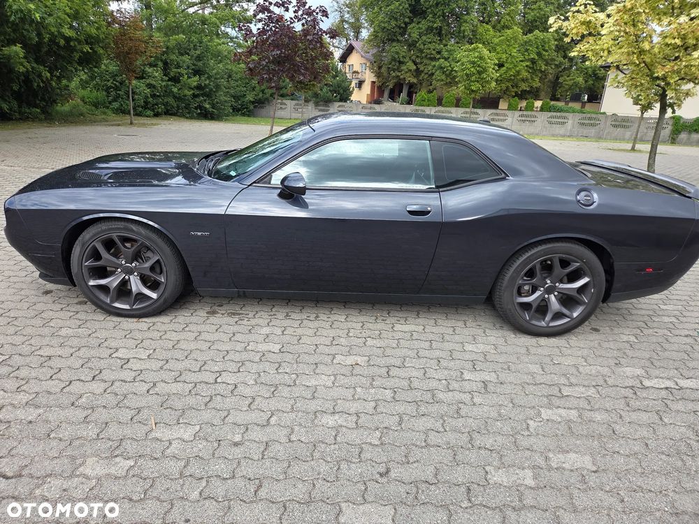 Dodge Challenger 5.7 R/T - 18