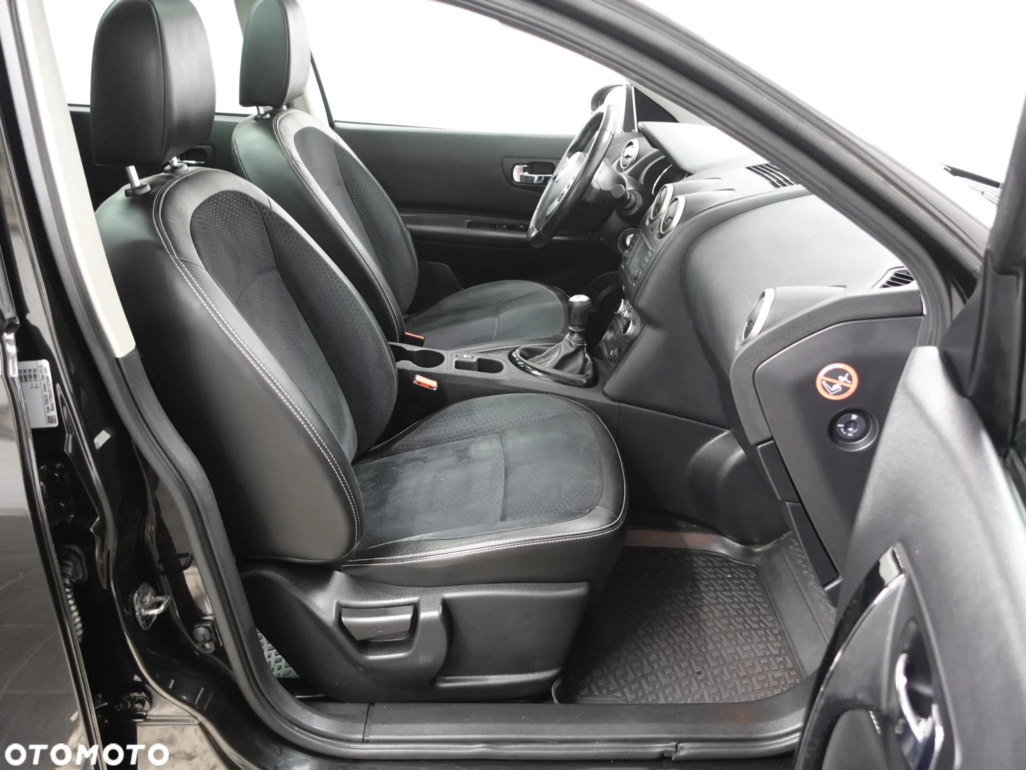 Nissan Qashqai 1.6 dCi I-Way - 25