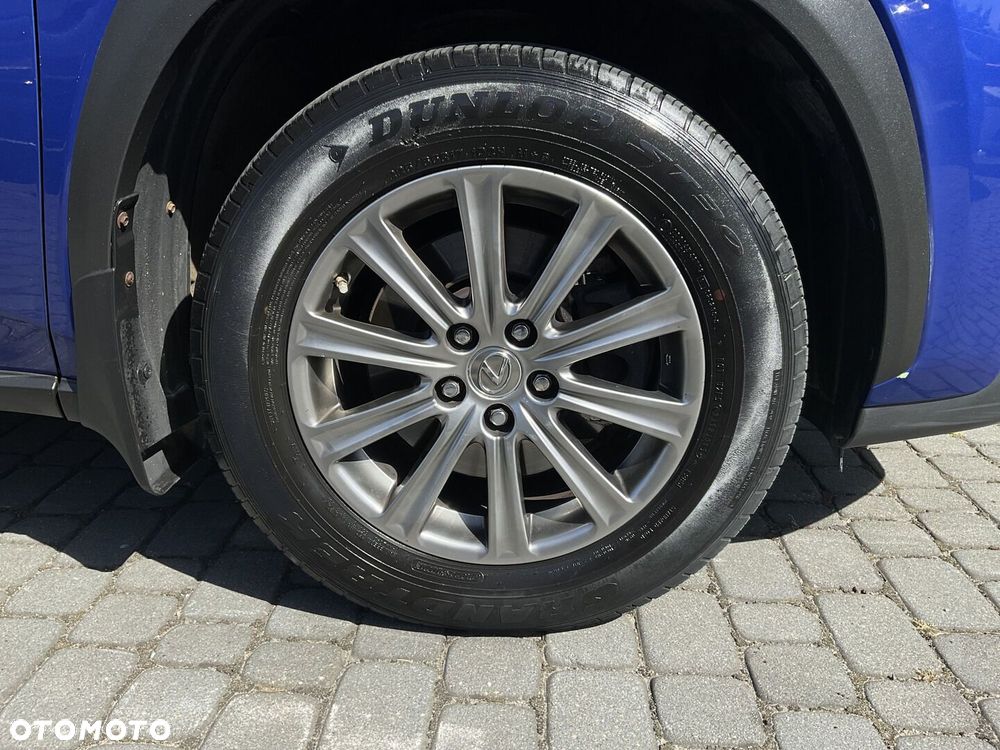 Lexus NX 200t Elite AWD - 29