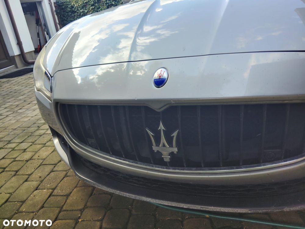 Maserati Quattroporte - 9