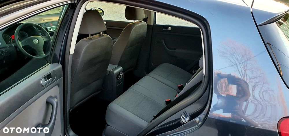 Volkswagen Golf Plus 1.9 TDI DPF Trendline - 18