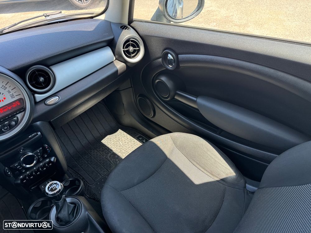 MINI Coupé Cooper SD - 15