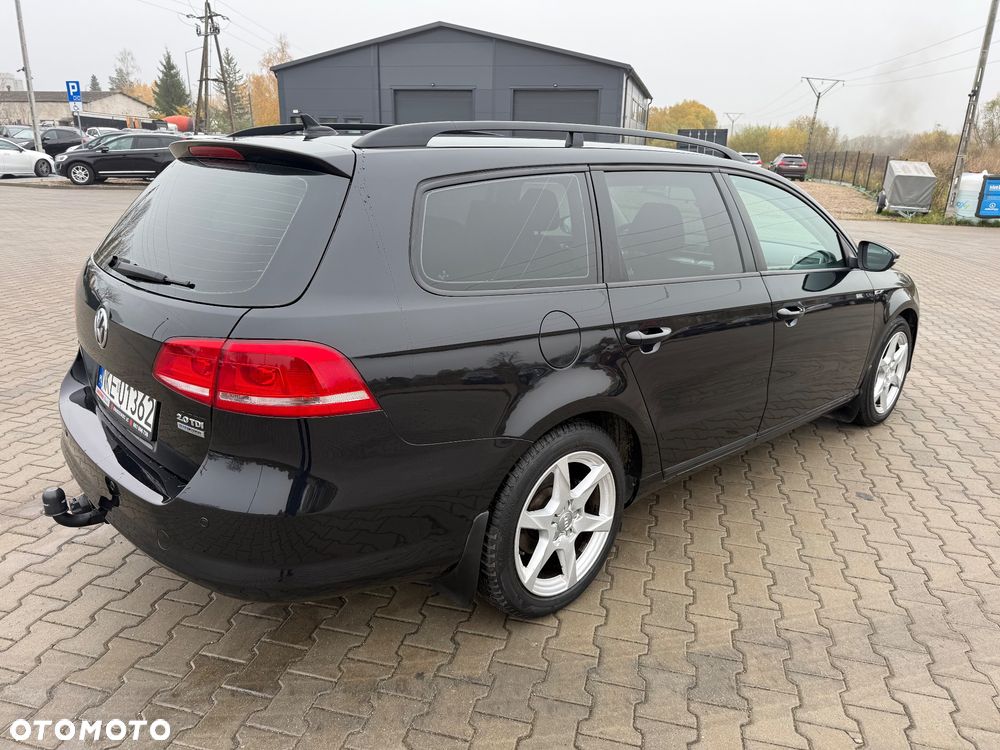 Volkswagen Passat 2.0 Blue TDI SCR Comfortline - 11