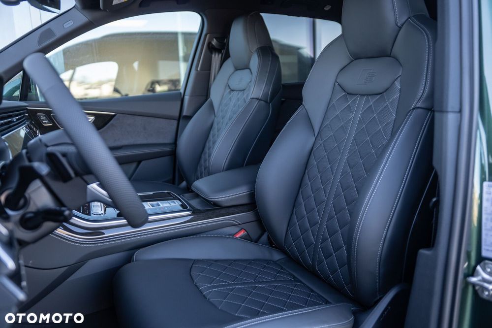 Audi Q7 - 10