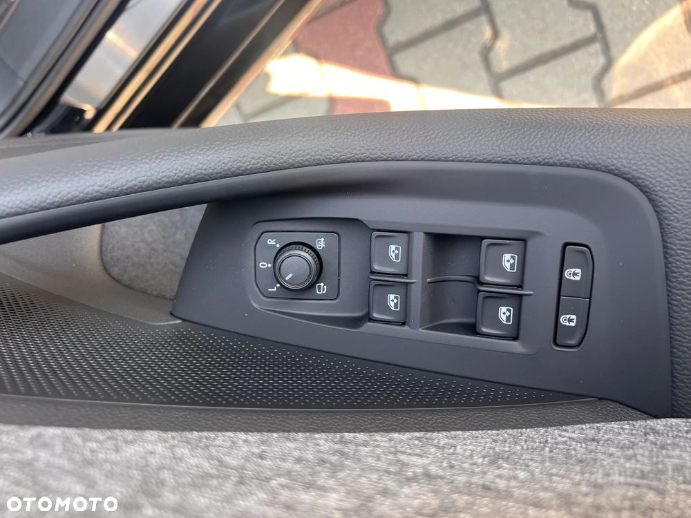 Skoda Superb 2.0 TSI Drive DSG - 16