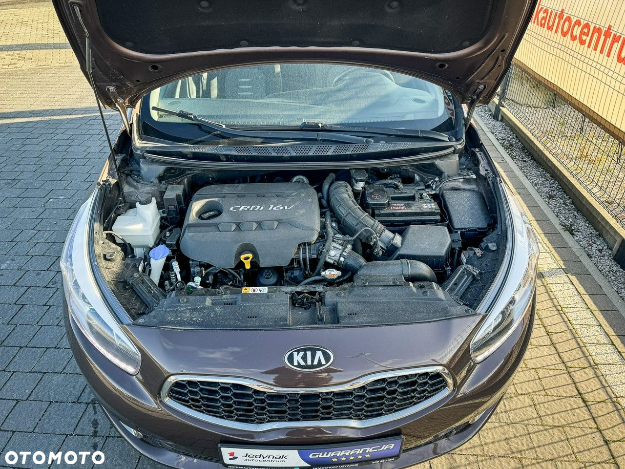 Kia Ceed - 13
