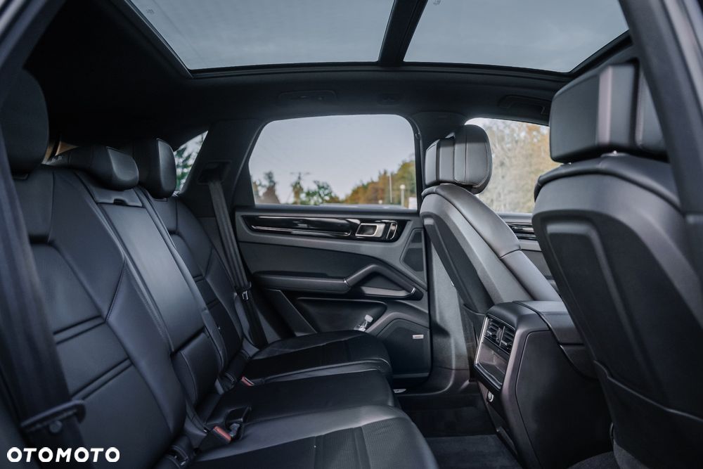 Porsche Cayenne Standard - 15