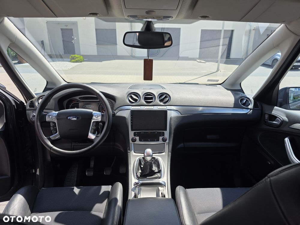 Ford S-Max - 8